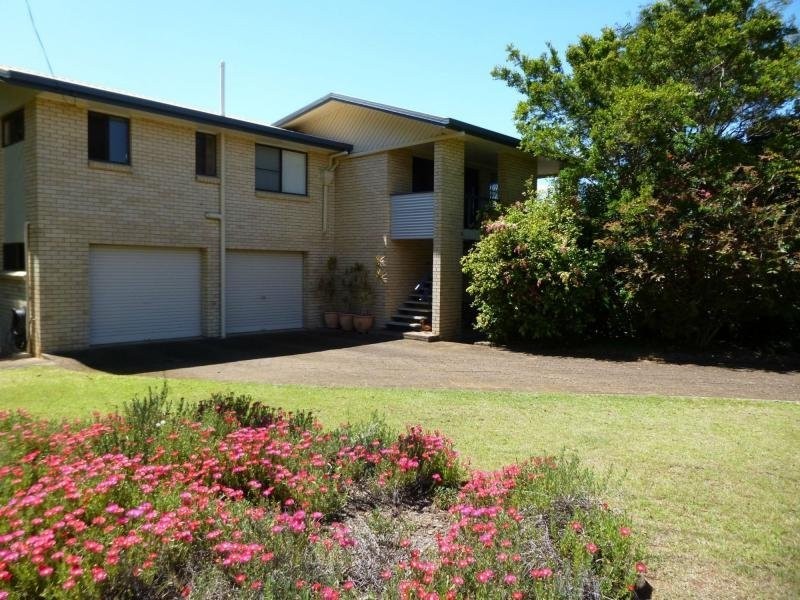 1 Falcon Court, Mapleton QLD 4560