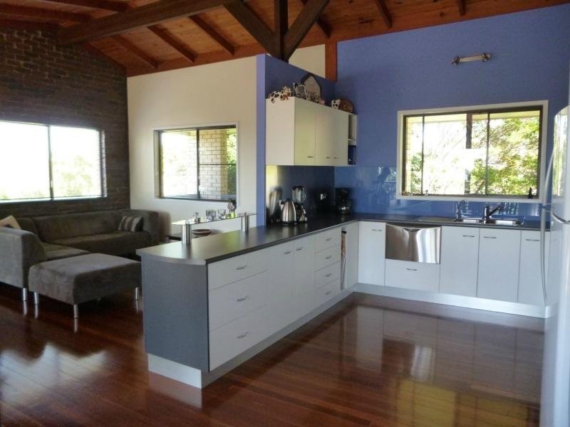 1 Falcon Court, Mapleton QLD 4560