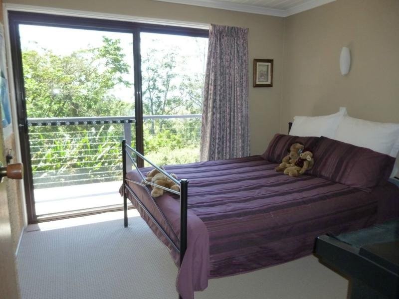 1 Falcon Court, Mapleton QLD 4560