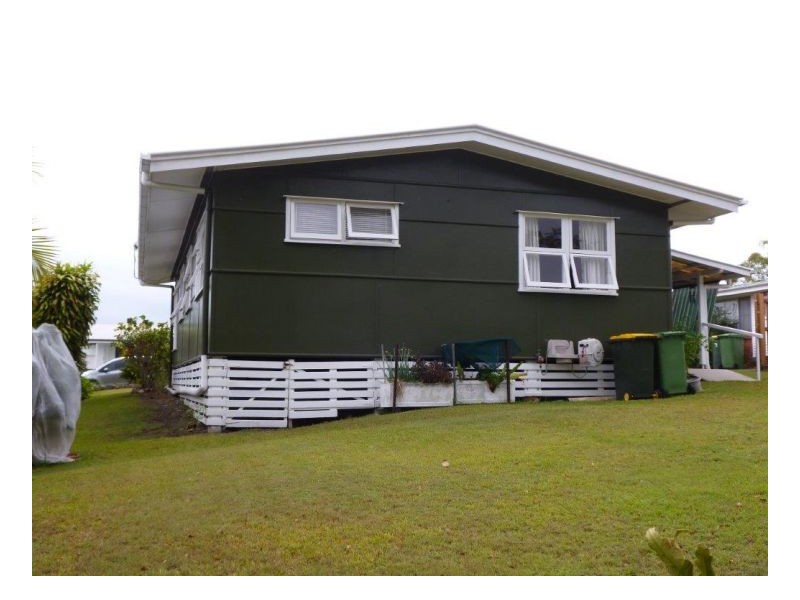 11 Alexandra Avenue, Nambour QLD 4560