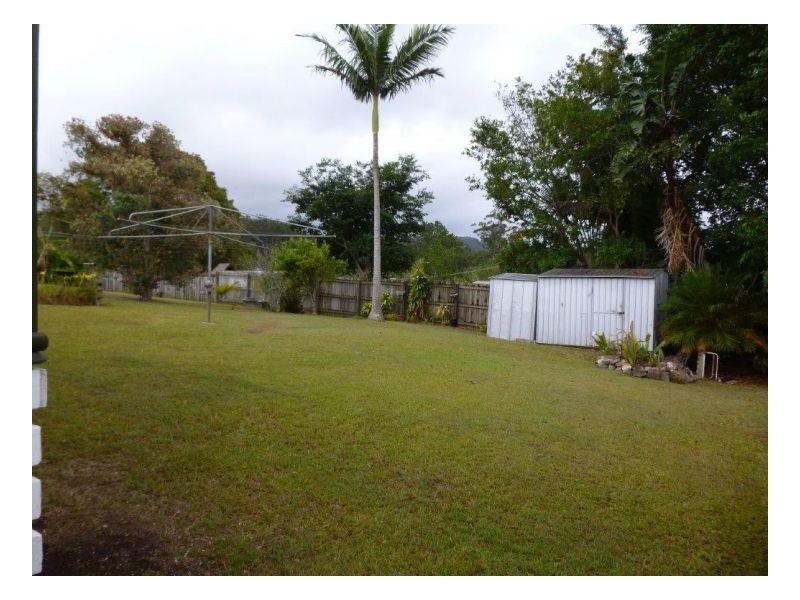 11 Alexandra Avenue, Nambour QLD 4560