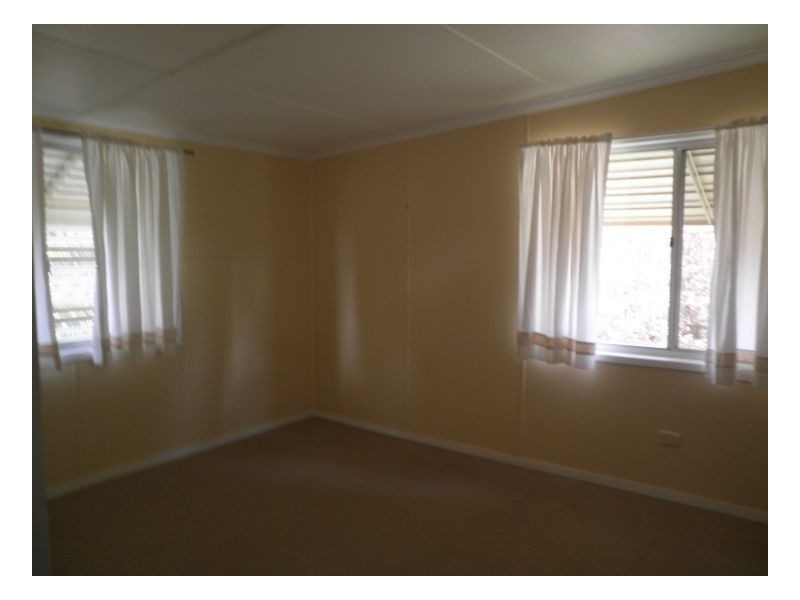 31 Sommer Rd, Mapleton QLD 4560