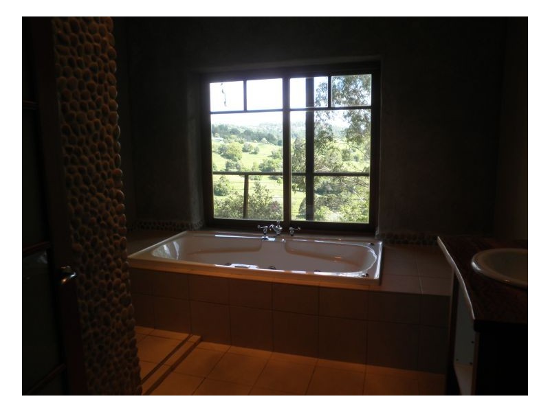 66 Philipps Rd, Dulong QLD 4560