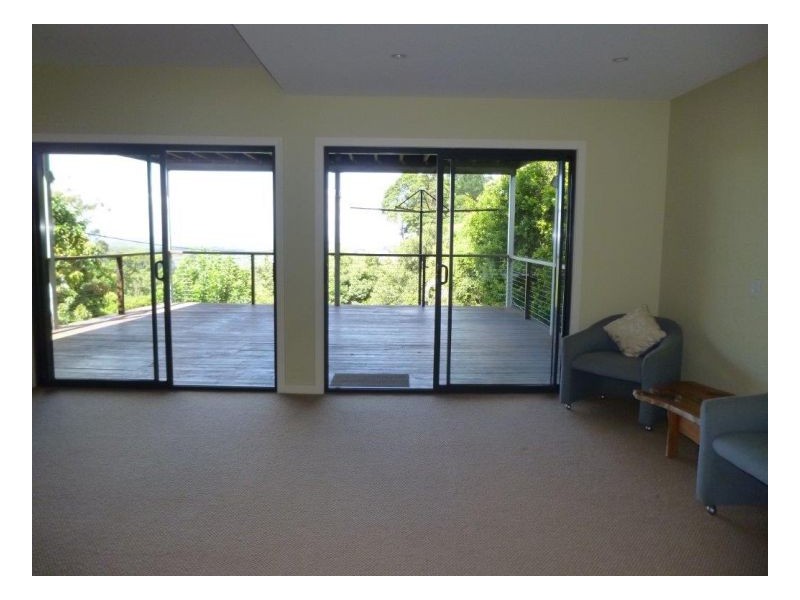 10 Post Office Road, Mapleton QLD 4560