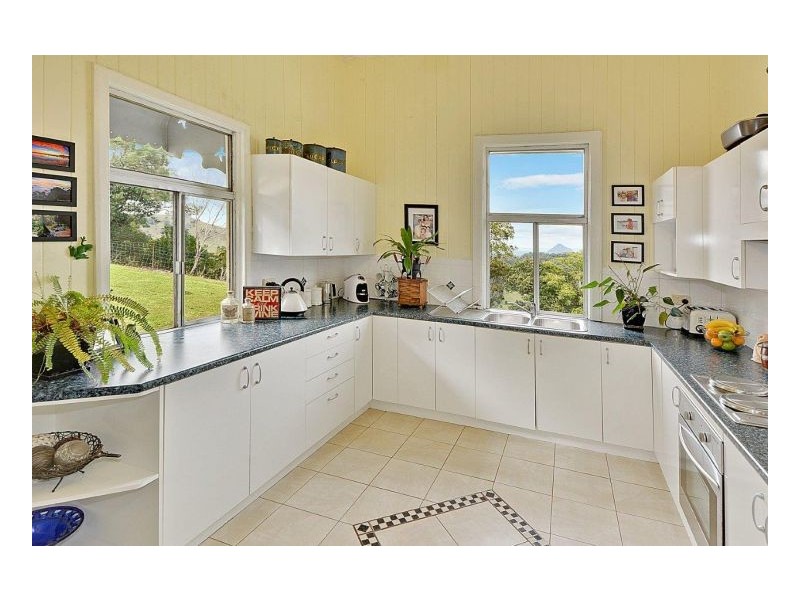 29 Alfs Road, Maleny QLD 4552