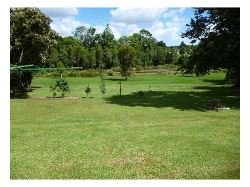 16 Warruga Street, Mapleton QLD 4560