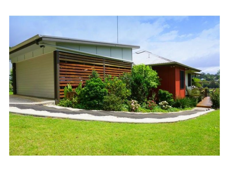 41 Centenary Drive, Maleny QLD 4552