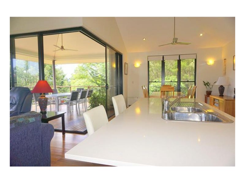 41 Centenary Drive, Maleny QLD 4552