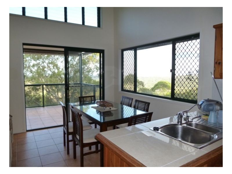 22 Topaz St, Mapleton QLD 4560