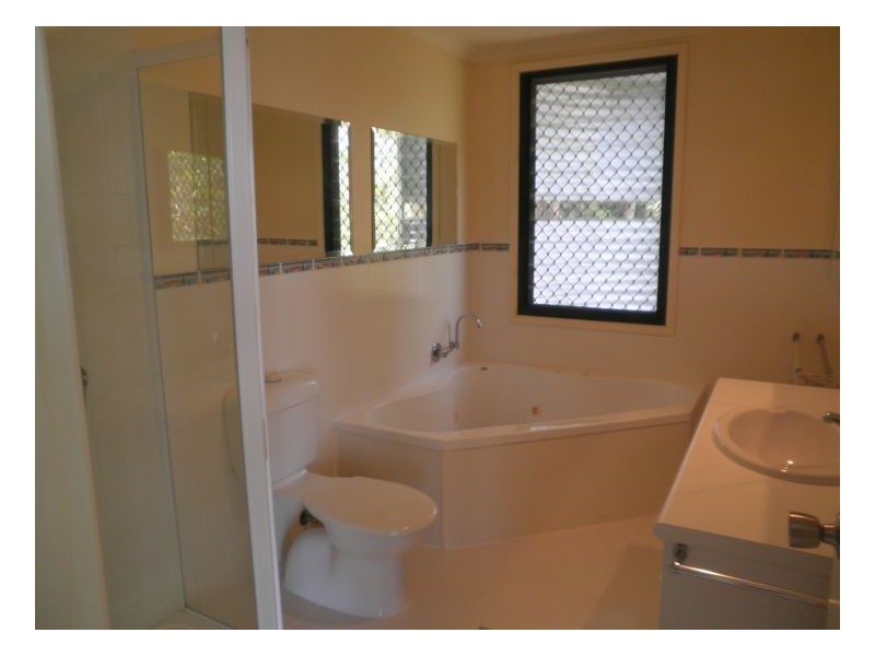 22 Topaz St, Mapleton QLD 4560