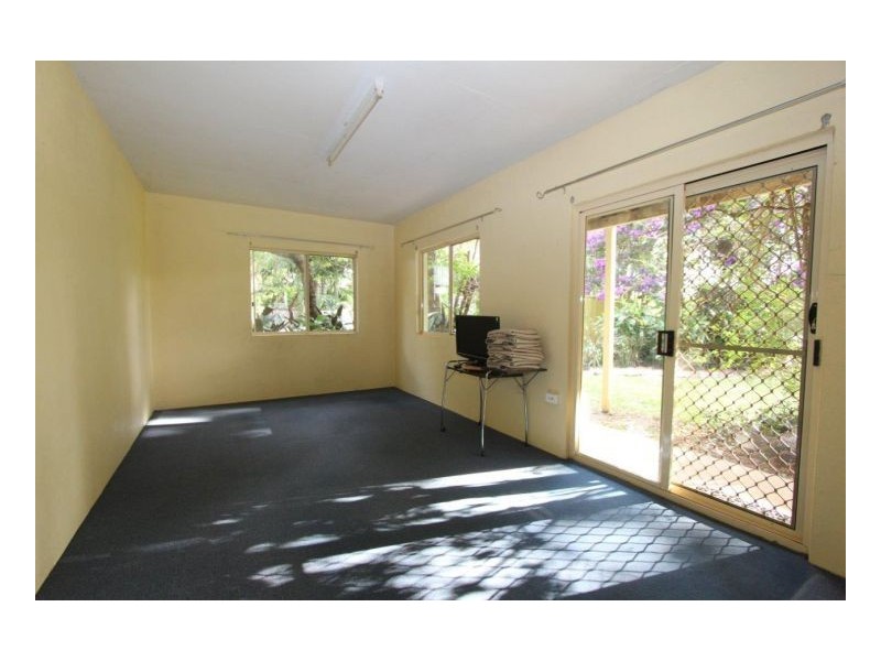 6 Ash Street, Maleny QLD 4552