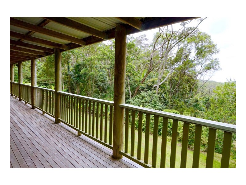 61 College Road, Mapleton QLD 4560