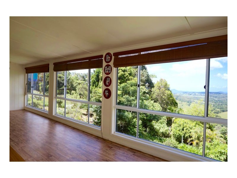 24 Lantana Lane, Mapleton QLD 4560