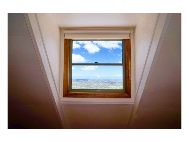 24 Lantana Lane, Mapleton QLD 4560