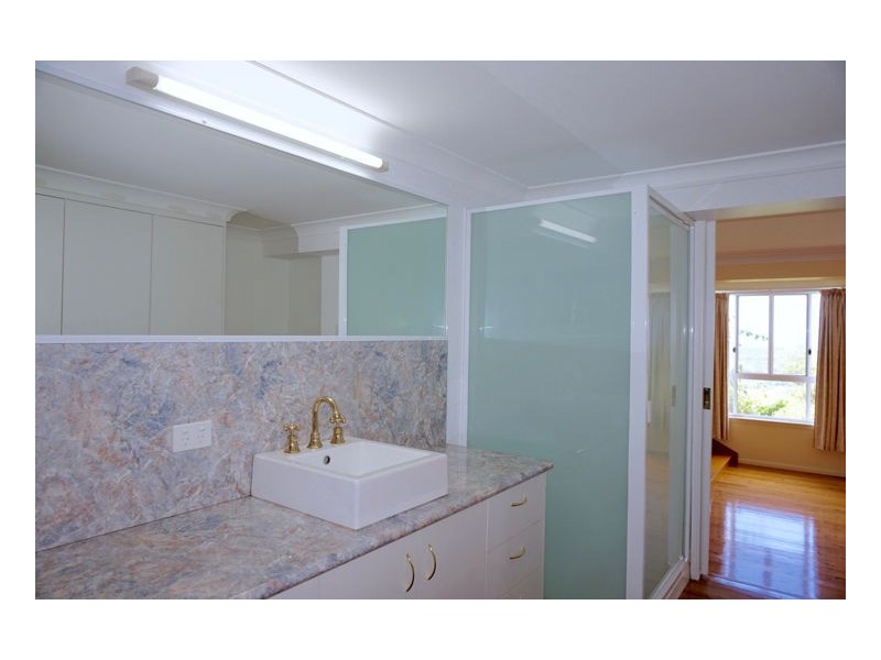 24 Lantana Lane, Mapleton QLD 4560