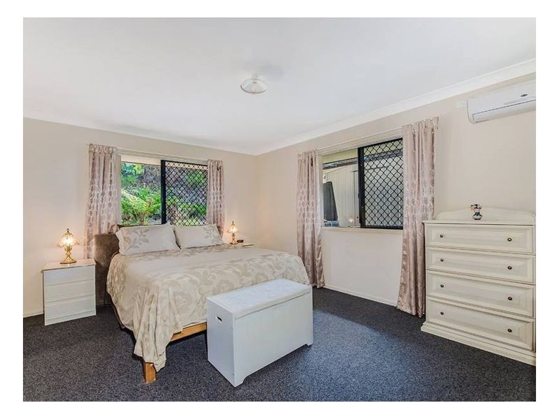 9 Summit Street, Flaxton QLD 4560