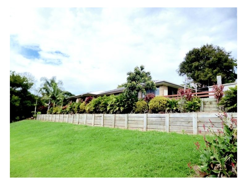 9 Summit Street, Flaxton QLD 4560