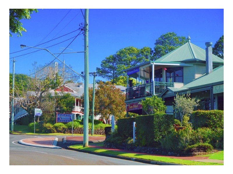 9 Summit Street, Flaxton QLD 4560