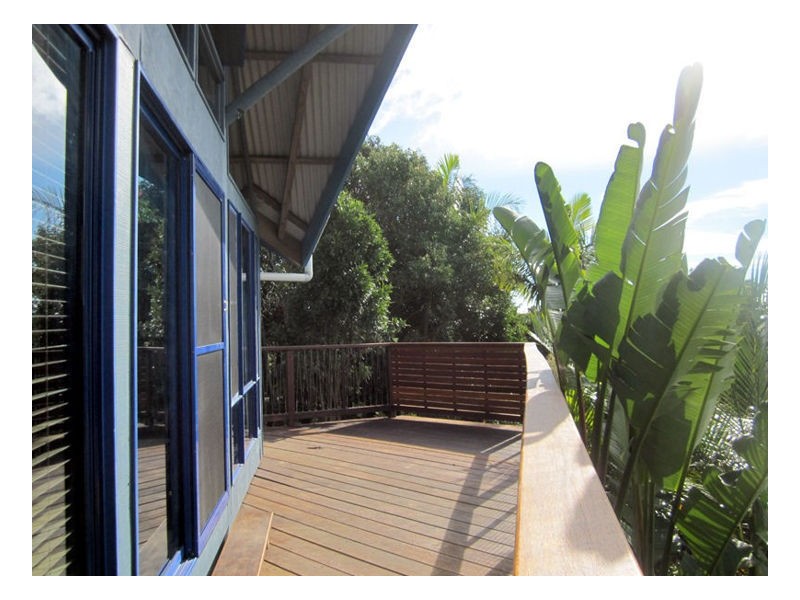 11 Crystal St, Mapleton QLD 4560