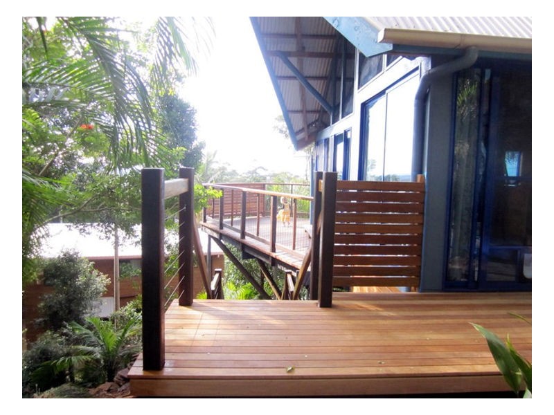 11 Crystal St, Mapleton QLD 4560