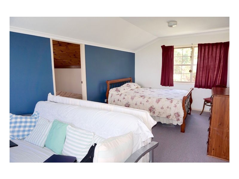 Mapleton QLD 4560