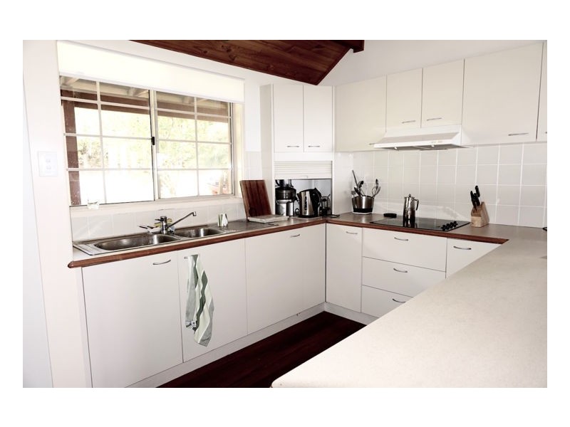 Mapleton QLD 4560