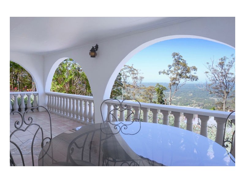 9 Boongala Avenue, Montville QLD 4560