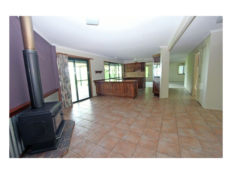 Dulong QLD 4560