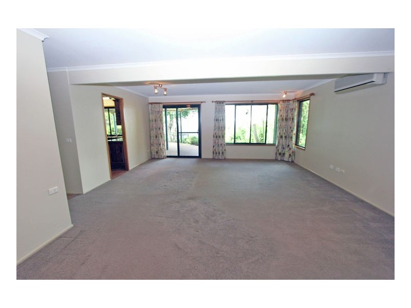 Dulong QLD 4560