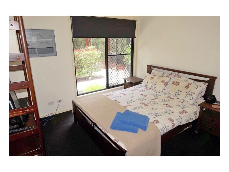 2 Meadowood Rise, Mapleton QLD 4560