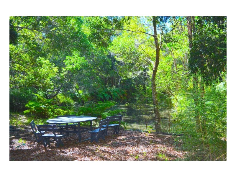 2 Meadowood Rise, Mapleton QLD 4560