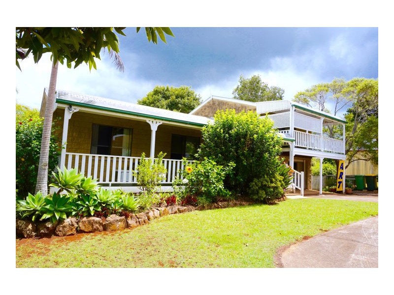 2/1 Wilga Court, Mapleton QLD 4560