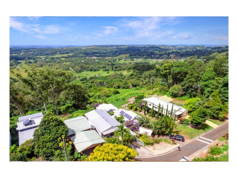 12 Lantana Lane, Mapleton QLD 4560