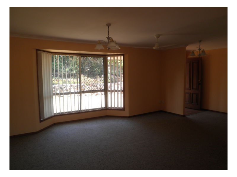 12 Warruga St, Mapleton QLD 4560