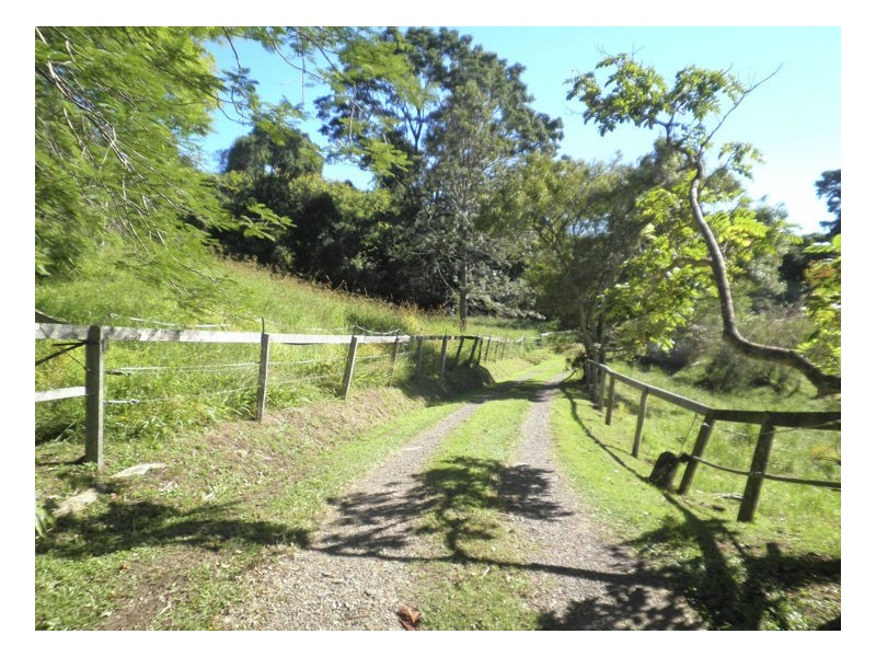 833 Nambour Mapleton Road, Mapleton QLD 4560