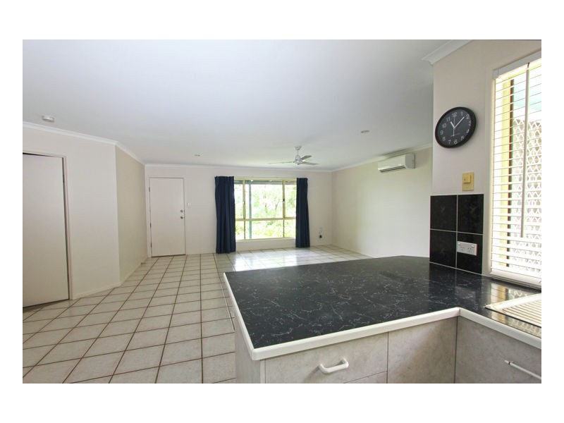 6 Wattle Street, Maleny QLD 4552