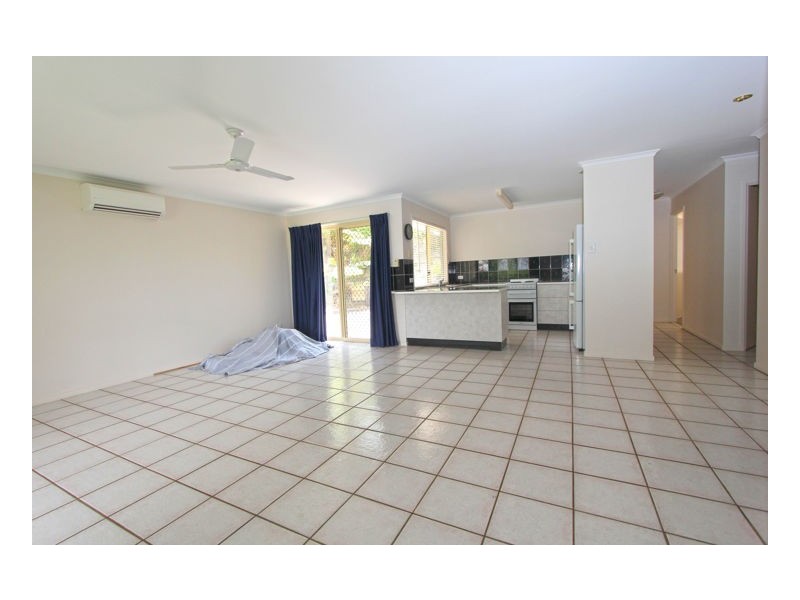 6 Wattle Street, Maleny QLD 4552