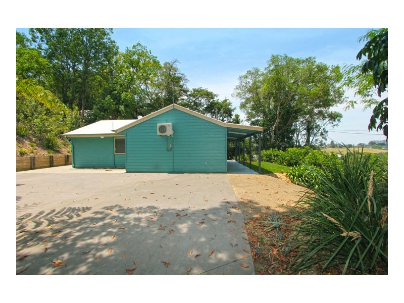 6 Wattle Street, Maleny QLD 4552