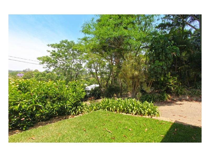 6 Wattle Street, Maleny QLD 4552