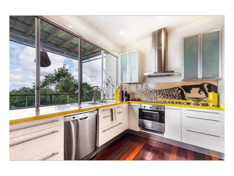 13 Flaxton Drive, Mapleton QLD 4560