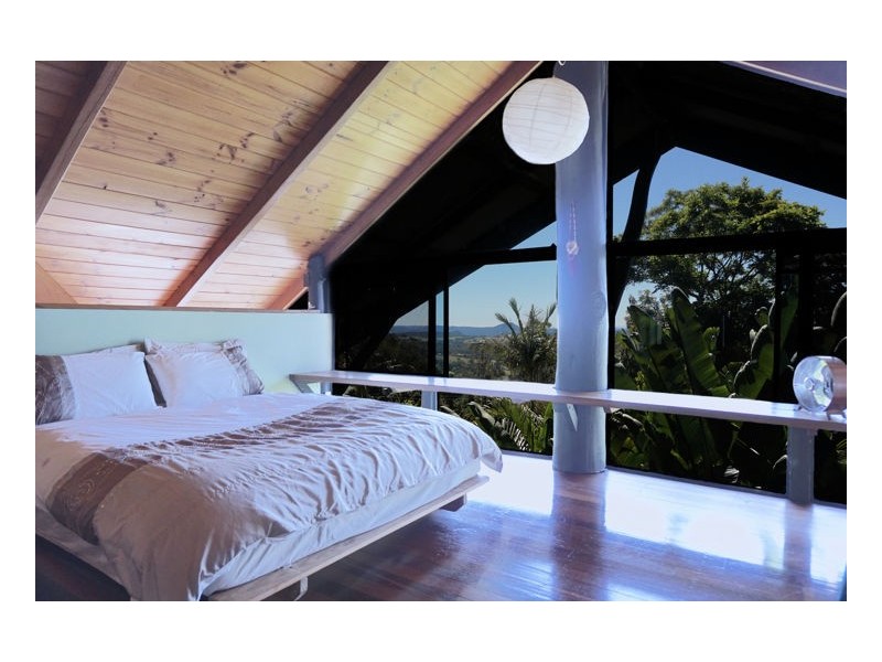 11 Crystal Street, Mapleton QLD 4560