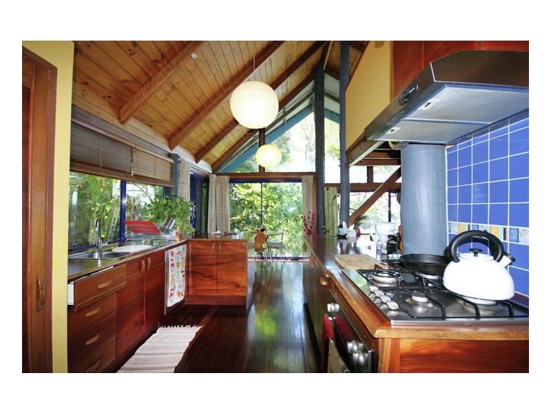 11 Crystal Street, Mapleton QLD 4560