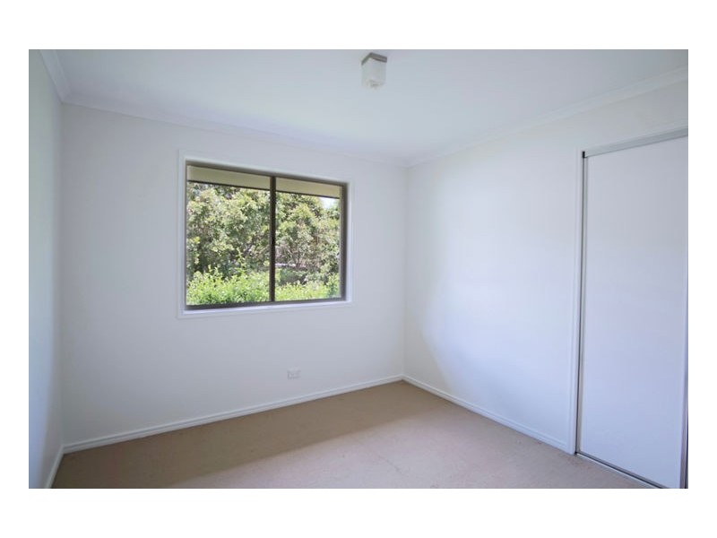 8 Rainbow Park Drive, Mapleton QLD 4560