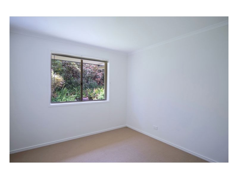 8 Rainbow Park Drive, Mapleton QLD 4560