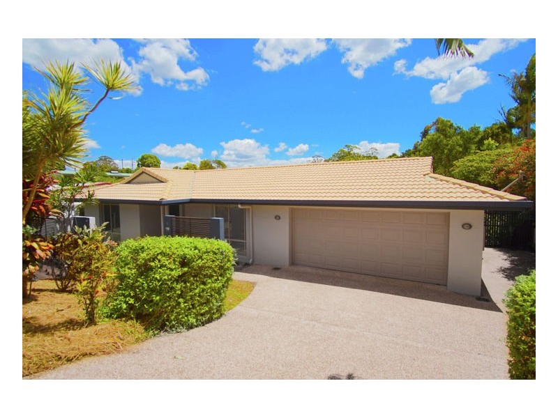 8 Rainbow Park Drive, Mapleton QLD 4560