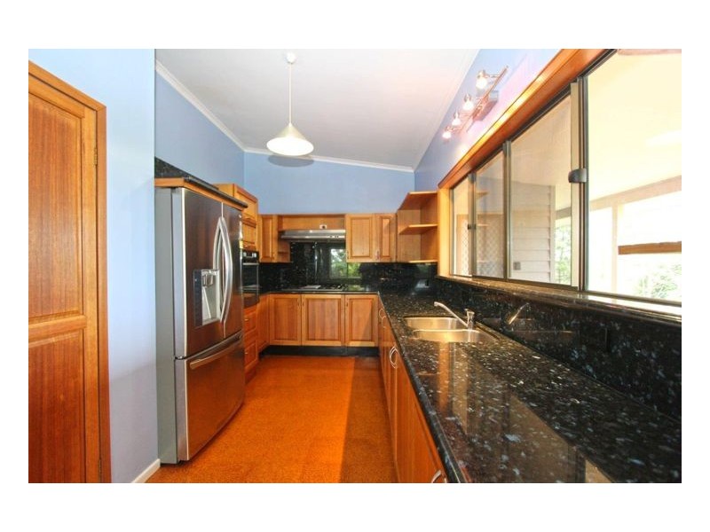2 Honeyeater Lane, Maleny QLD 4552
