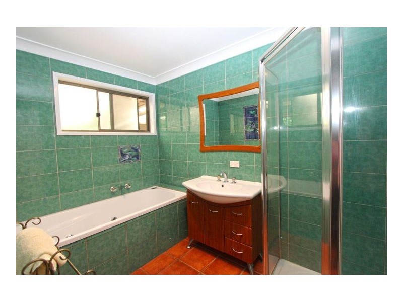 2 Honeyeater Lane, Maleny QLD 4552
