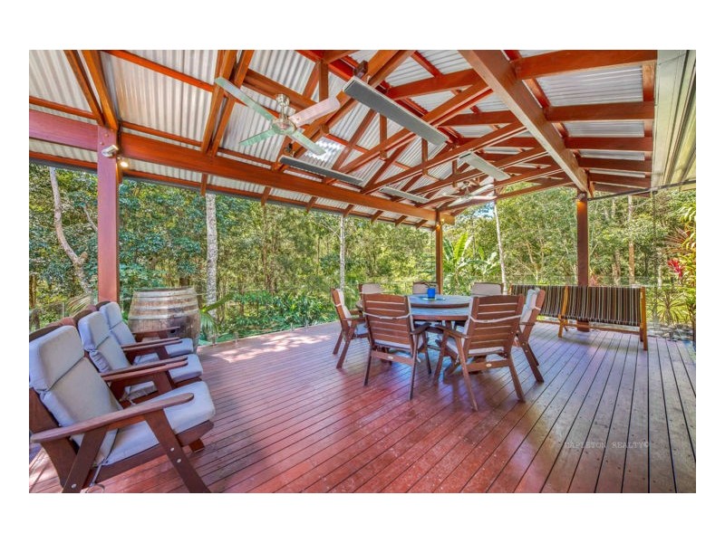 2 Meadowood Rise, Mapleton QLD 4560