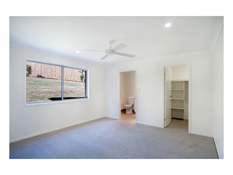 18 Tramline Rise The Grove, Burnside QLD 4560