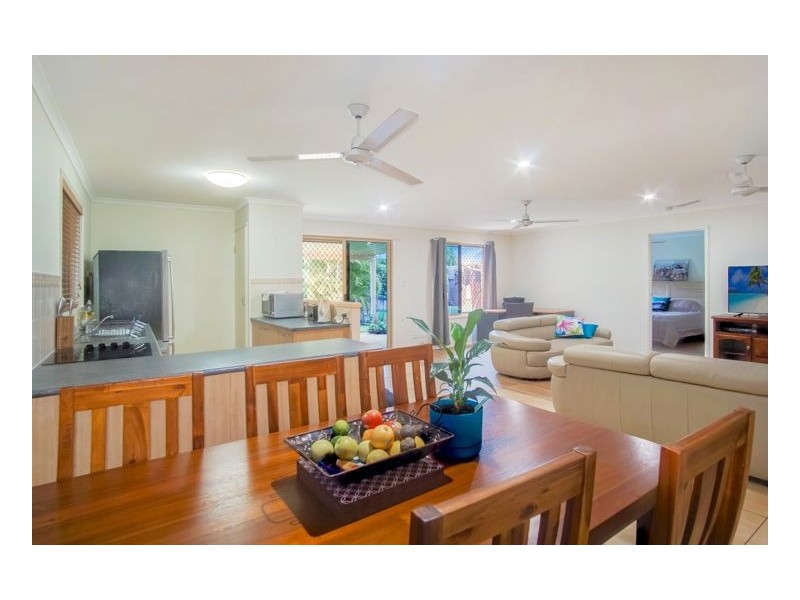 7 McKinnon Drive, Burnside QLD 4560